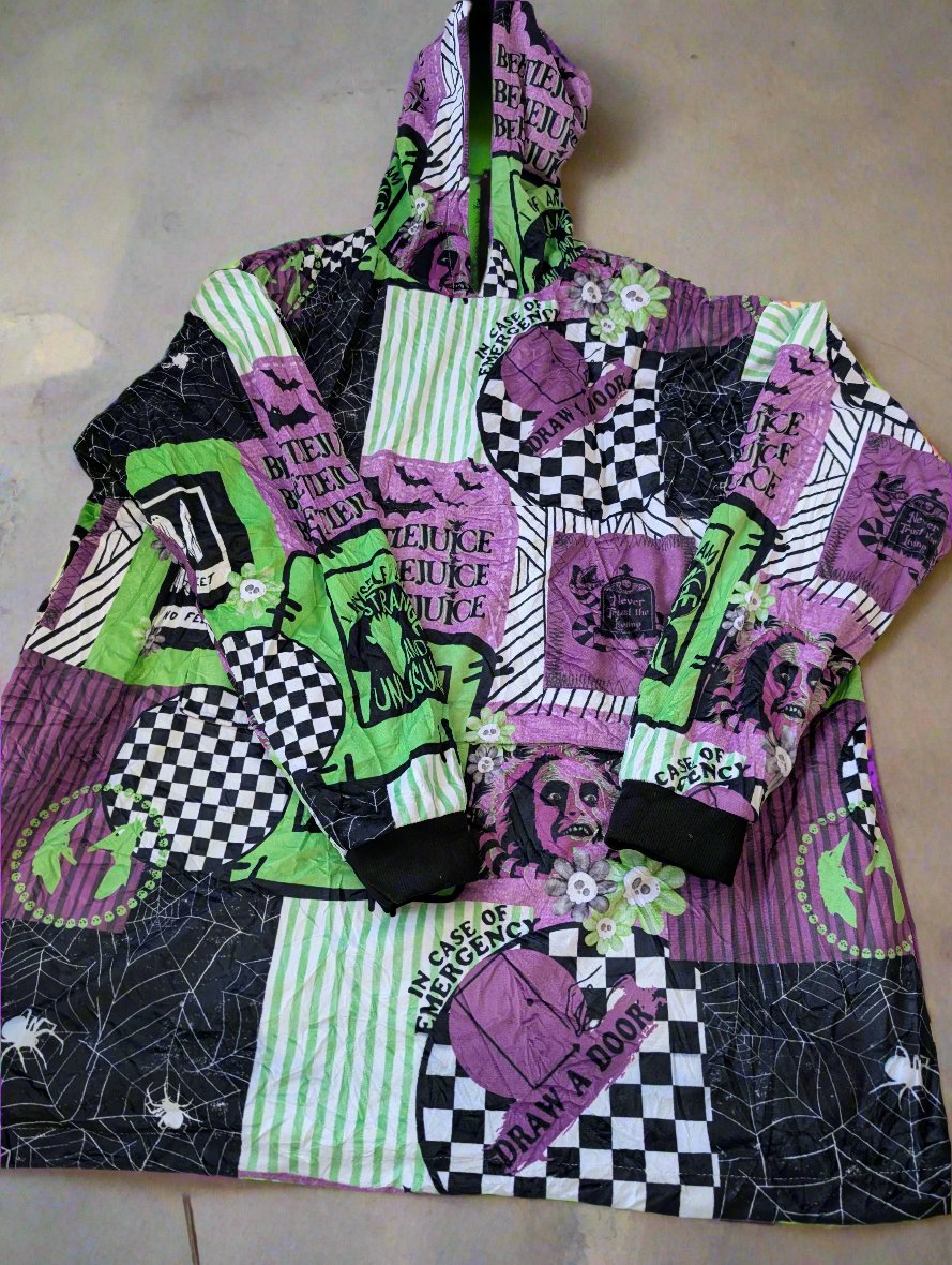 Beetlejuice Hooded Fleece Blanket Flat
