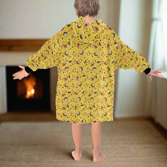 Hedge Over Heels - Hooded Blanket - Green Cheeks - Blanket