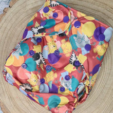 Indlæs billede til gallerivisning Green Cheeks Unpocket Cloth Nappy Wrap
