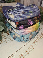 Load image into Gallery viewer, Green Cheeks Starter Kit Bundle Cloth Nappies
