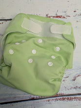 Indlæs billede til gallerivisning Green Pre Loved Cloth Nappy
