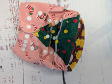 Indlæs billede til gallerivisning Pre Loved Christmas Tree Text Nappy
