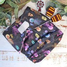 Load image into Gallery viewer, Green Cheeks Cloth Hemp Reusable Nappy
