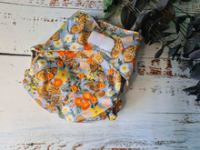 Load image into Gallery viewer, Green Cheeks All In Two Cloth Nappy Bundle
