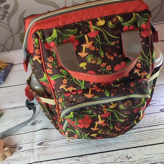 A look around the Green Cheeks Nappy Changing Bag