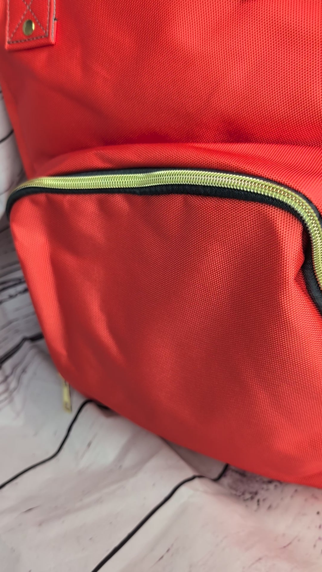 A look around the ed baby changing bag from green cheeks 